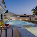 A Touch Of Luxury And Comfort - Irena * פורץ