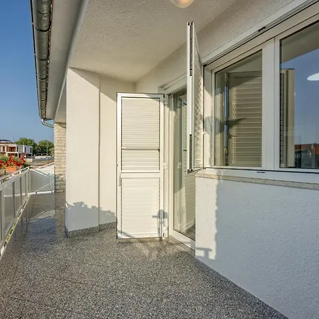 Villa A Touch Of Luxury And Comfort - Irena Poreč