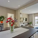A Touch Of Luxury And Comfort - Irena