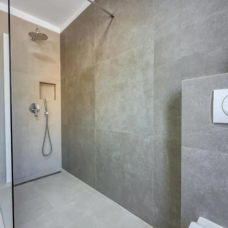 A Touch Of Luxury And Comfort - Irena Villa Poreč