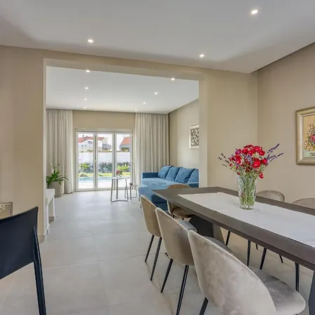 Villa A Touch Of Luxury And Comfort - Irena